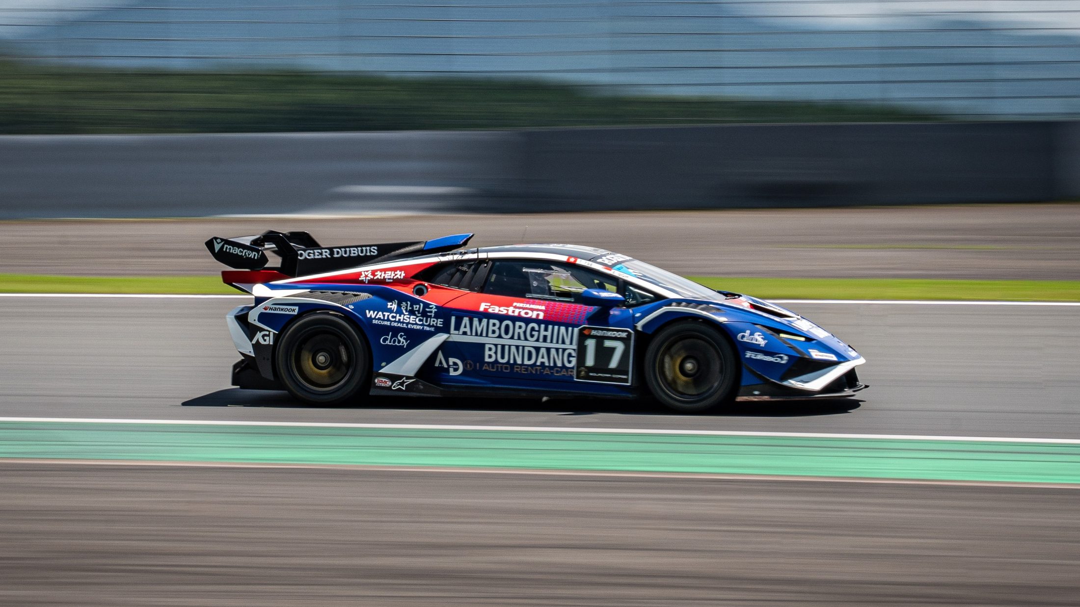 LAMBORGHINI SUPER TROFEO